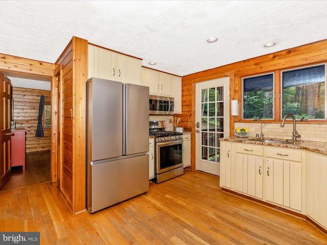 6838 MOUNTAIN CHURCH RD, Middletown, MD 21769