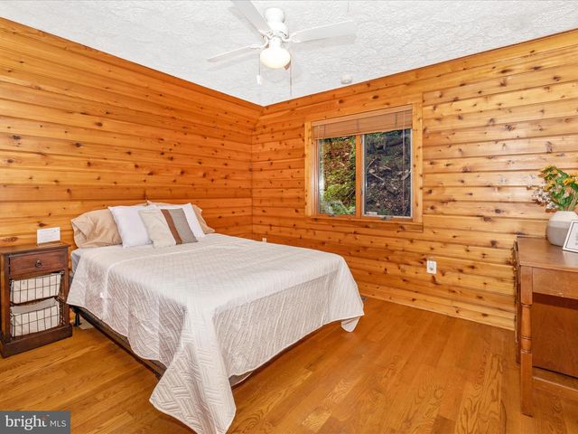 6838 MOUNTAIN CHURCH RD, Middletown, MD 21769