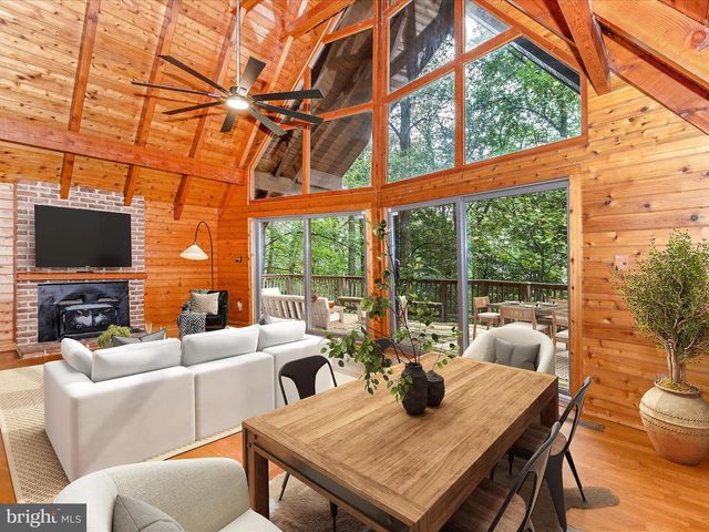 6838 MOUNTAIN CHURCH RD, Middletown, MD 21769