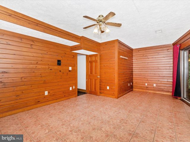 6838 MOUNTAIN CHURCH RD, Middletown, MD 21769