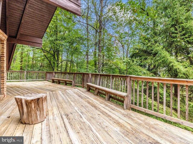 6838 MOUNTAIN CHURCH RD, Middletown, MD 21769