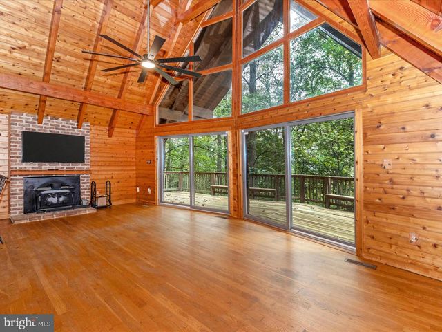 6838 MOUNTAIN CHURCH RD, Middletown, MD 21769