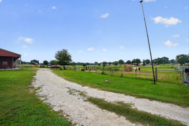 7821 County Road 460, Normangee, TX 77871