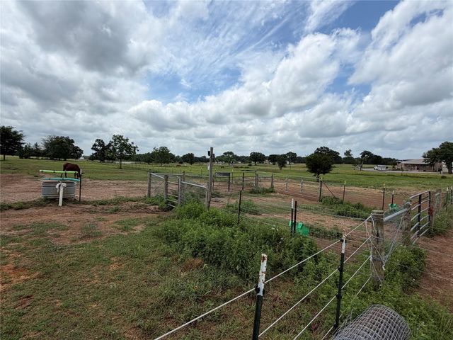 7821 County Road 460, Normangee, TX 77871