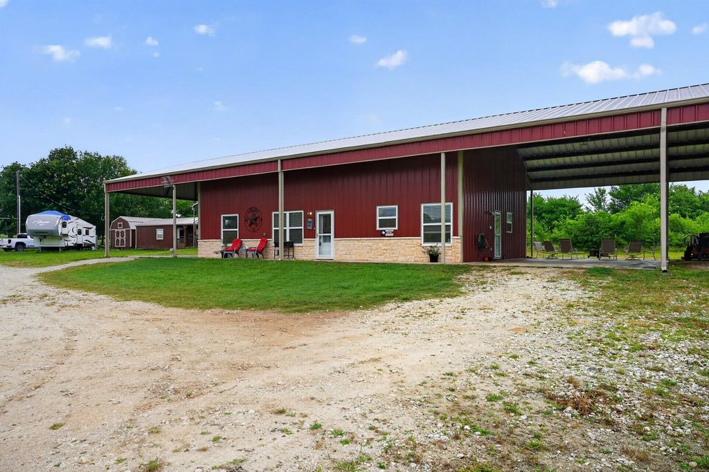 7821 County Road 460, Normangee, TX 77871