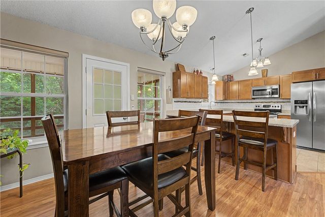 7 Walney Drive, Bella Vista, AR 72715