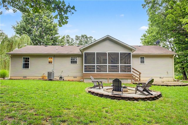 7 Walney Drive, Bella Vista, AR 72715