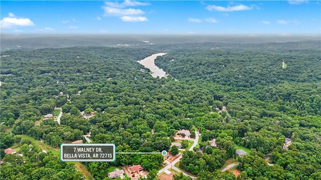 7 Walney Drive, Bella Vista, AR 72715