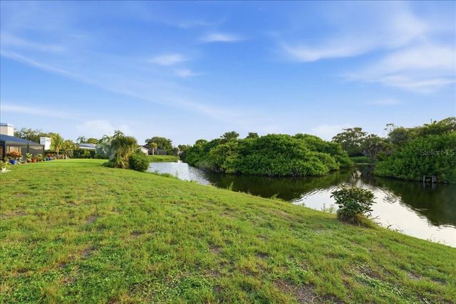 413 SIGNORELLI DRIVE, Nokomis, FL 34275