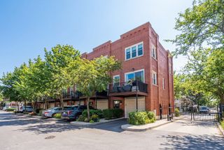 2849 N Wolcott Avenue A, Chicago, IL 60657