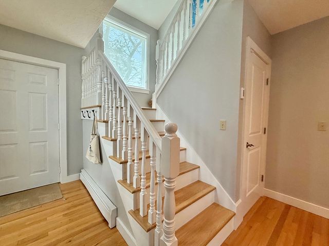 11 High Meadow, Oak Bluffs, MA 02557