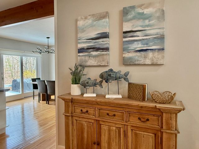 11 High Meadow, Oak Bluffs, MA 02557