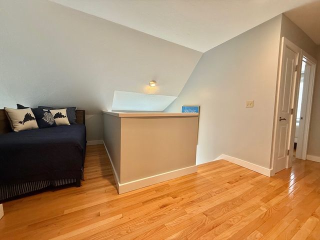 11 High Meadow, Oak Bluffs, MA 02557