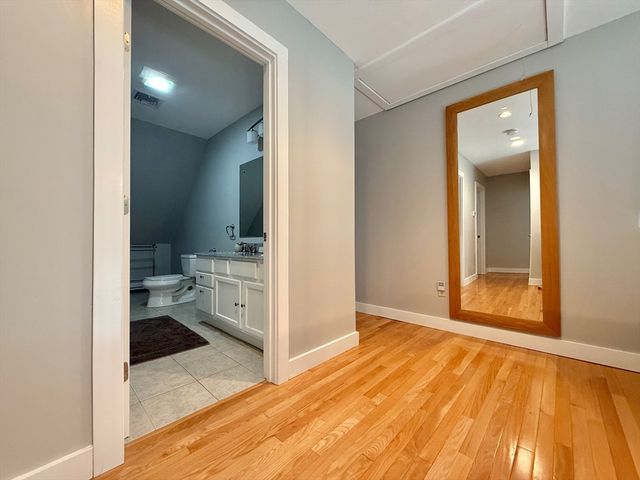 11 High Meadow, Oak Bluffs, MA 02557