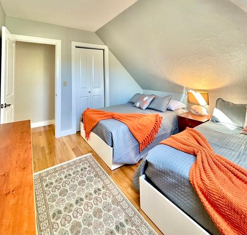 11 High Meadow, Oak Bluffs, MA 02557