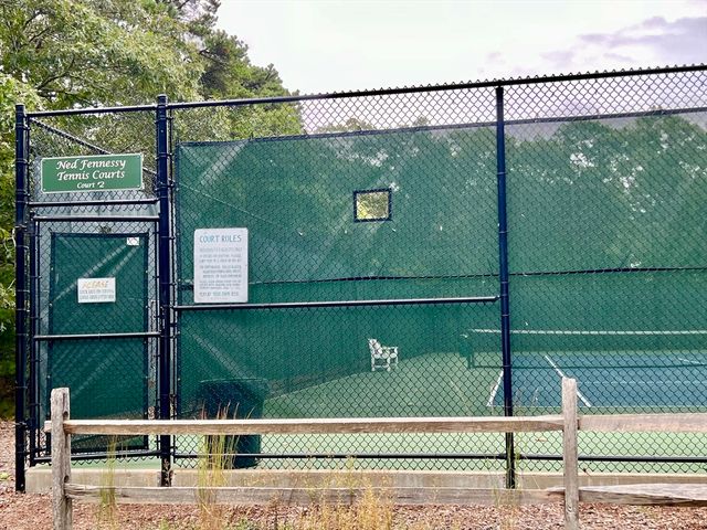 11 High Meadow, Oak Bluffs, MA 02557