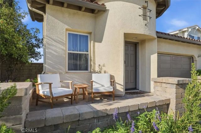 27933 Mariposa Street, Valencia, CA 91355