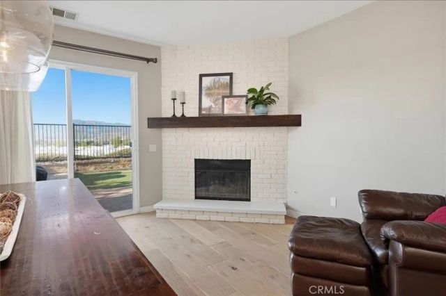 27933 Mariposa Street, Valencia, CA 91355