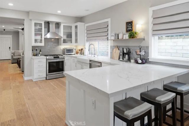 27933 Mariposa Street, Valencia, CA 91355