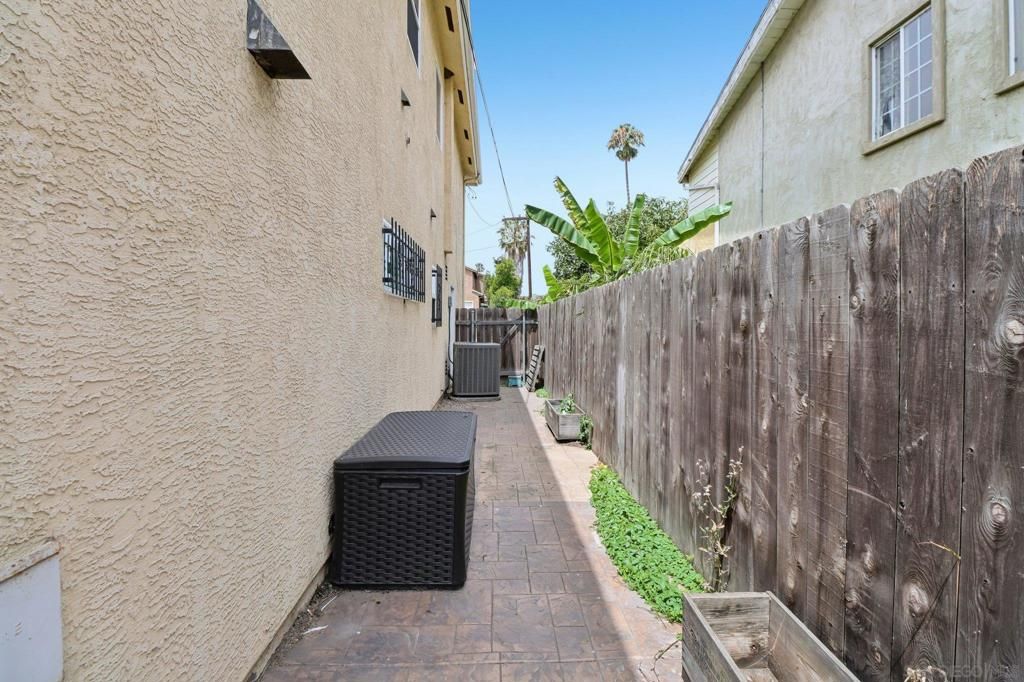 Image 45 of property listing at 761 Georgia, Imperial Beach, CA 91932