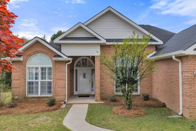 106 Mulligan Court, Bonaire, GA 31088