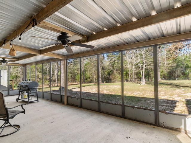 136 W basil Drive, Diana, TX 75640