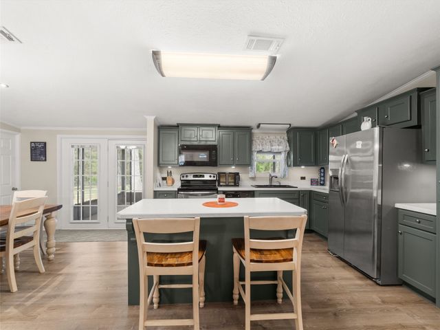 136 W basil Drive, Diana, TX 75640