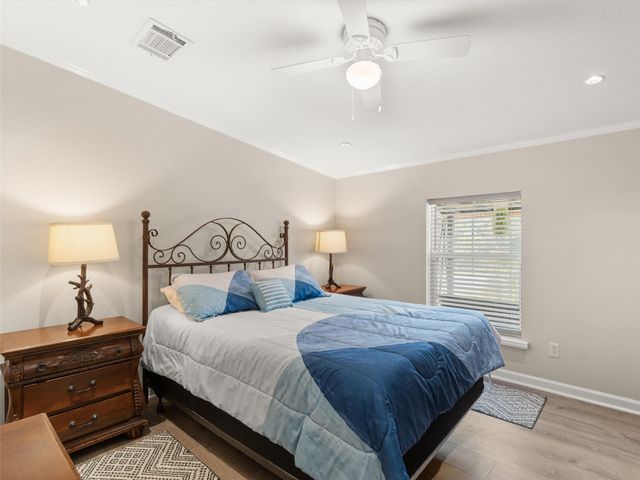 136 W basil Drive, Diana, TX 75640