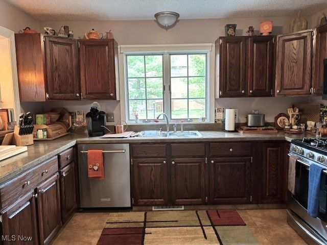 147 Talsman Drive, Canfield, OH 44406