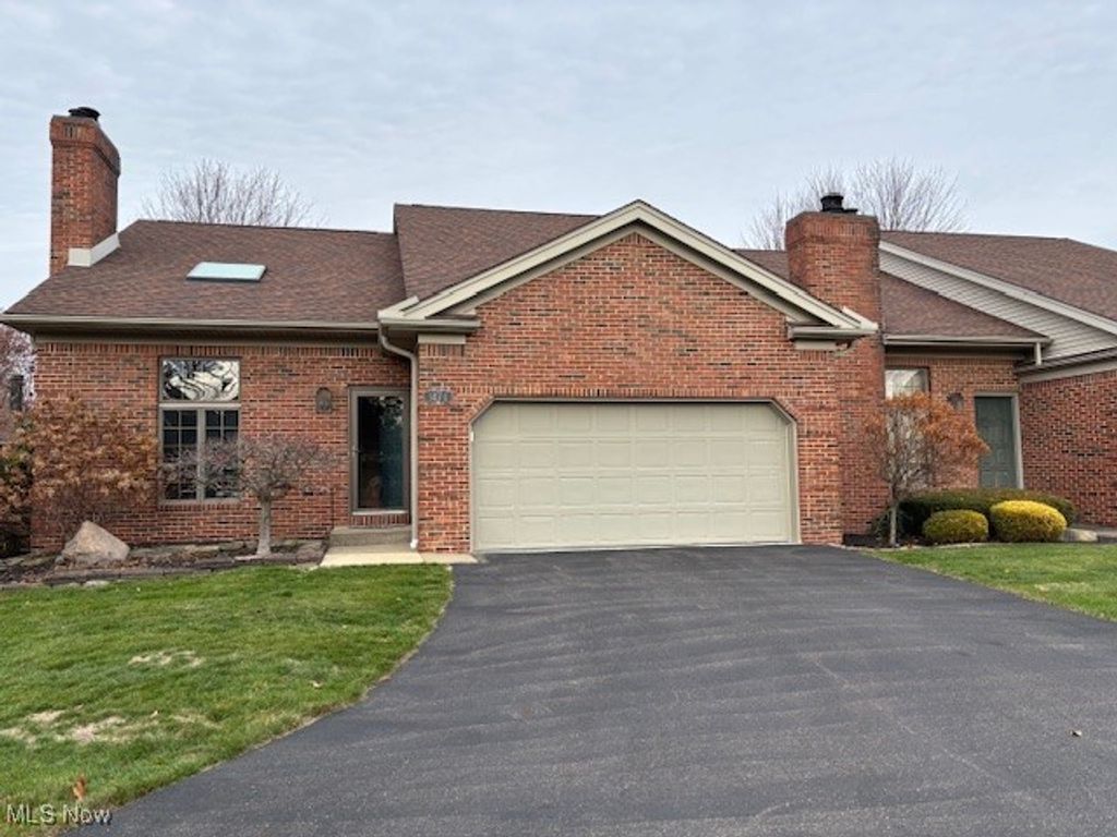 147 Talsman Drive, Canfield, OH 44406