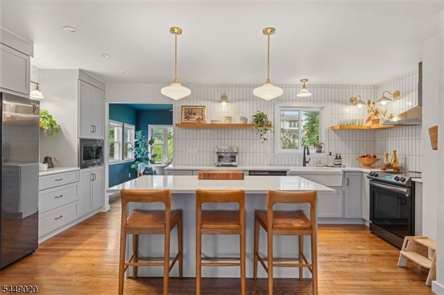 430 W 6Th Ave, Roselle Boro, NJ 07203