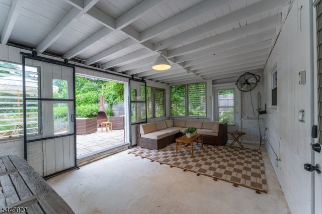 430 W 6Th Ave, Roselle Boro, NJ 07203
