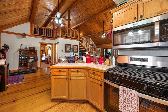 2000 County Road 852, Cushing, TX 75760