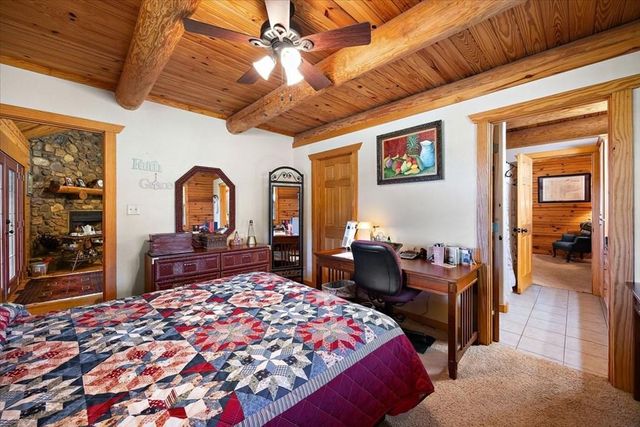 2000 County Road 852, Cushing, TX 75760