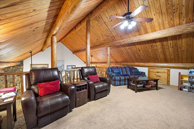 2000 County Road 852, Cushing, TX 75760