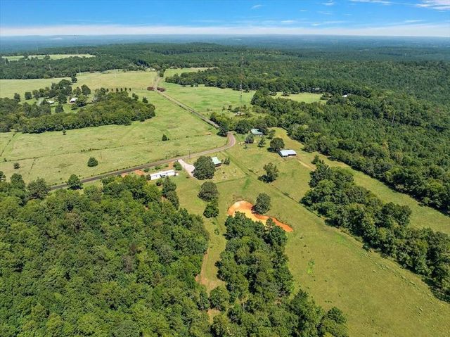 2000 County Road 852, Cushing, TX 75760