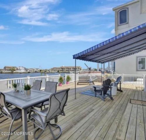 18 Harborside Drive E, Seaside Heights, NJ 08751