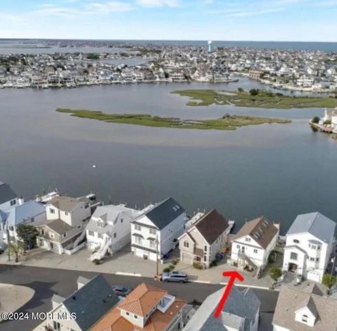 18 Harborside Drive E, Seaside Heights, NJ 08751