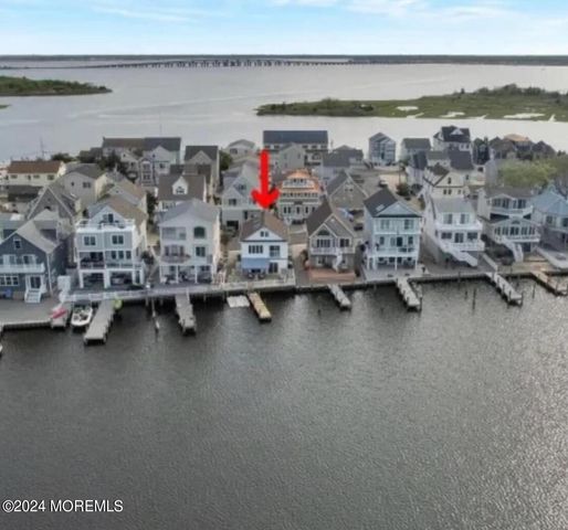 18 Harborside Drive E, Seaside Heights, NJ 08751