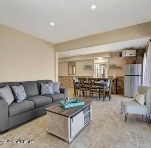 18 Harborside Drive E, Seaside Heights, NJ 08751