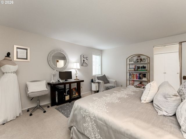 1765 CINNAMON HILL Dr Se, Salem, OR 97306