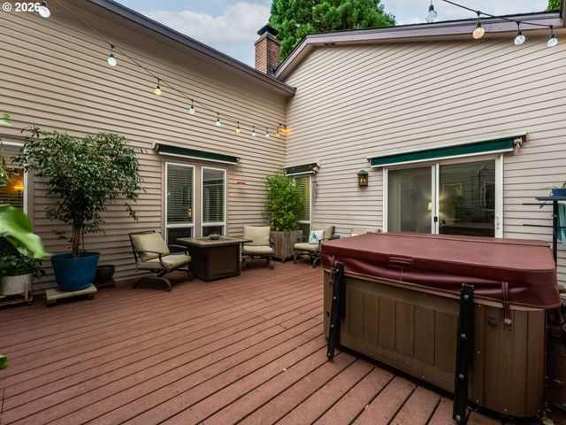 1765 CINNAMON HILL Dr Se, Salem, OR 97306