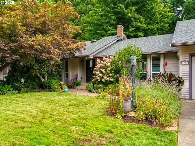 1765 CINNAMON HILL Dr Se, Salem, OR 97306