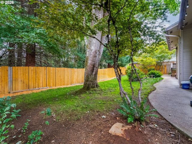 1765 CINNAMON HILL Dr Se, Salem, OR 97306