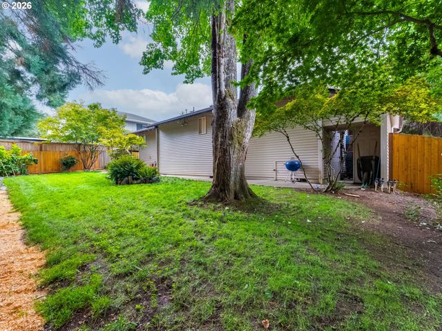1765 CINNAMON HILL Dr Se, Salem, OR 97306