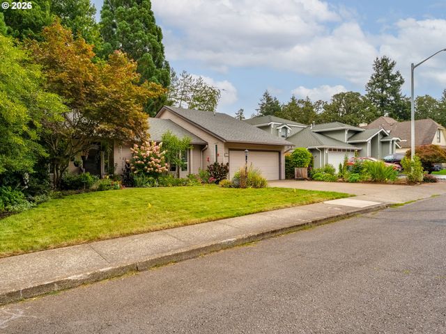 1765 CINNAMON HILL Dr Se, Salem, OR 97306