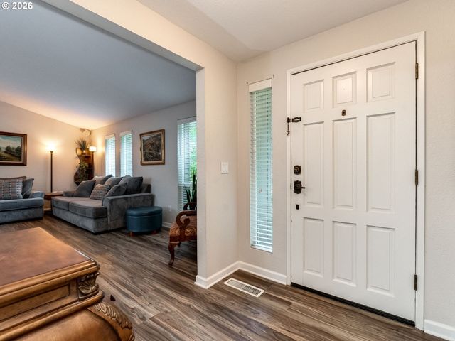 1765 CINNAMON HILL Dr Se, Salem, OR 97306
