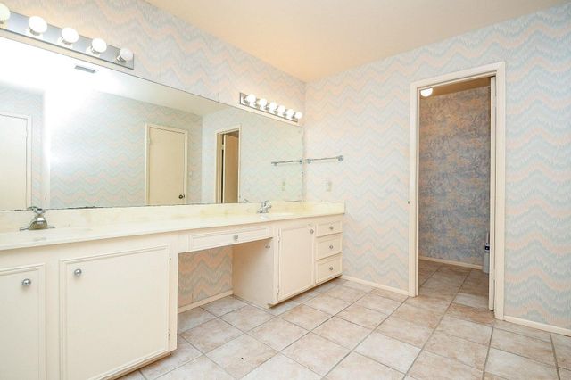 5214 Palmetto Street, Bellaire, TX 77401