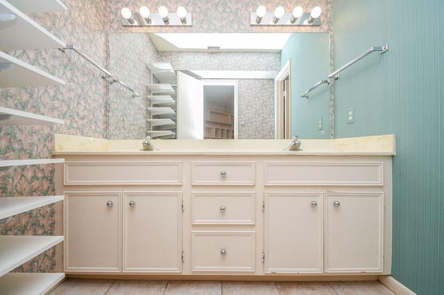 5214 Palmetto Street, Bellaire, TX 77401