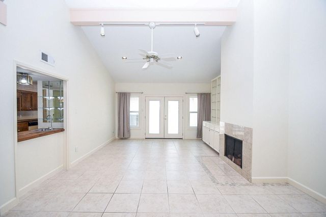 5214 Palmetto Street, Bellaire, TX 77401